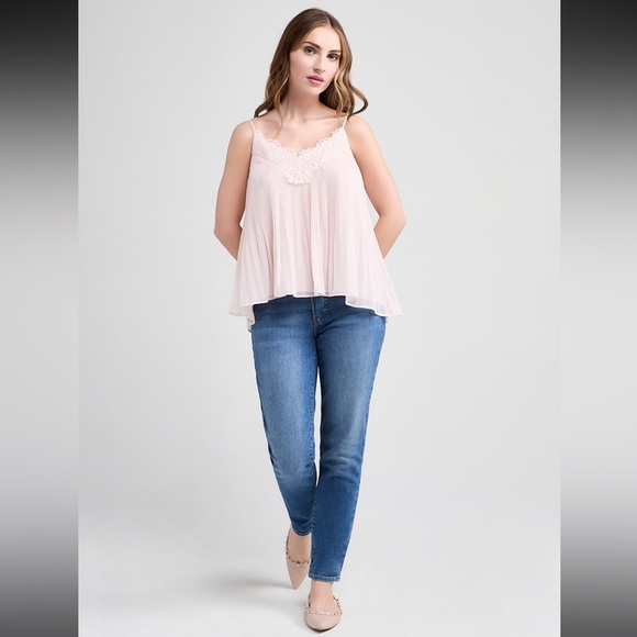 Pleated lace trim cami - Picture 5 of 6